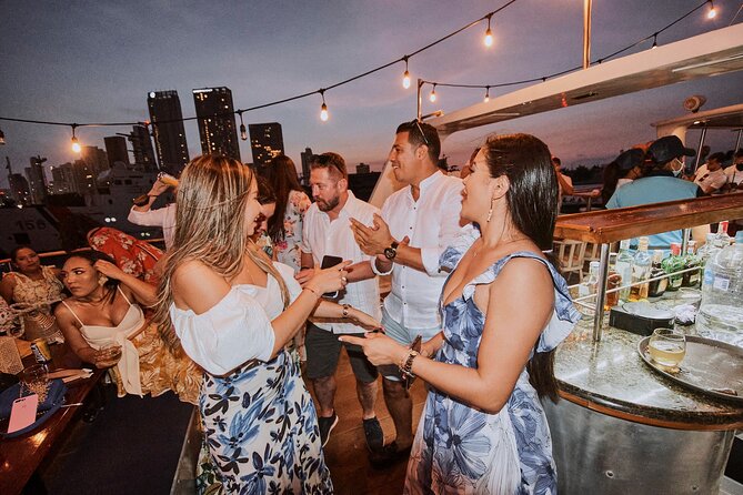 Dinner cruise on Cartagena's bay with Sibarita Master - Service, Staff, and the Vibe on Deck