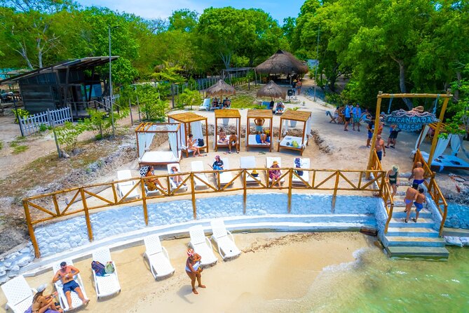 Discover Isla del Rosario Live The Enchanted Beach Experience - Encanta Beach Club: welcome drinks, lunch, and real time to relax