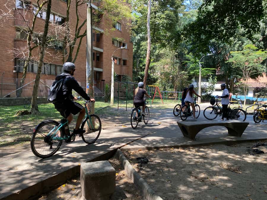 E-Bike City Tour Medellin with Local beer and Snacks - Price and Value: Why $36 for This Feels Fair