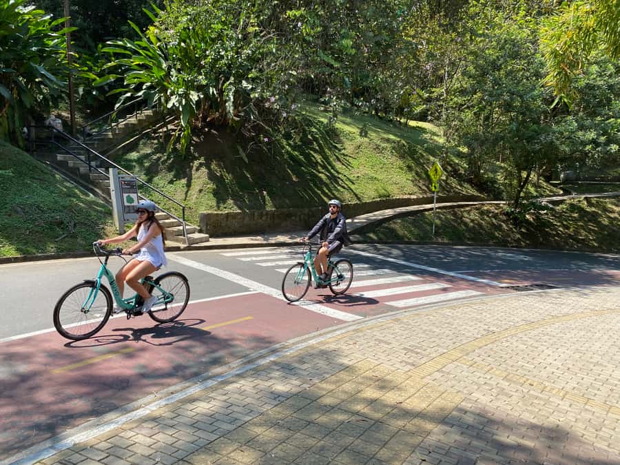 E-Bike City Tour Medellin with Local beer and Snacks - La Alpujarra: Downtown Sights With a Cultural Lens