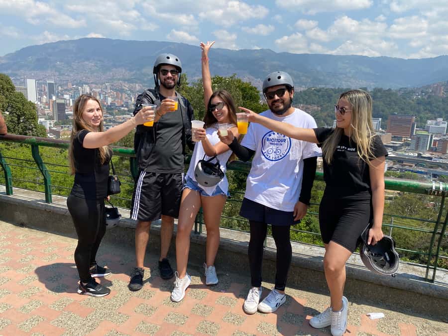 E-Bike City Tour Medellin with Local beer and Snacks - Pueblito Paisa: Paisa Town Views and the Big “Wow” Moment
