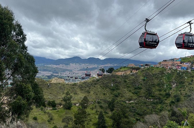 El Paraíso Favela and Cable Car Bogotá Tour - Who should book this tour, and who might prefer something else