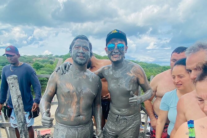 El Totumo mud volcano day tour and eco-friendly hotel - Lunch, welcome cocktail, and the small planning win