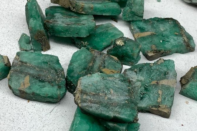 Emerald Museum & Jewelry Workshop: Behind the Scenes Tour - Quick Practical Tips Before You Go