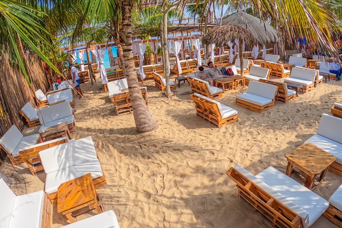 Enjoy In cartagena Playa Blanca + Plankton - Starting in Cartagena: The 8:00 am Handoff That Sets the Day Tone