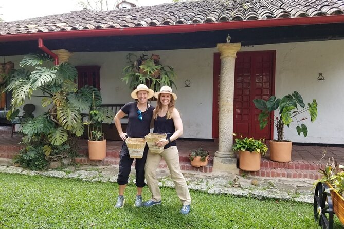 Exclusive Coffee Experience:Tour from Bogotá - Fusagasugá and the scenic stop in San Miguel: a break from coffee talk
