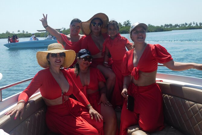 Family Day Trip - Private Boat Charter To The Rosario Islands - Why a private Rosario boat day works for families