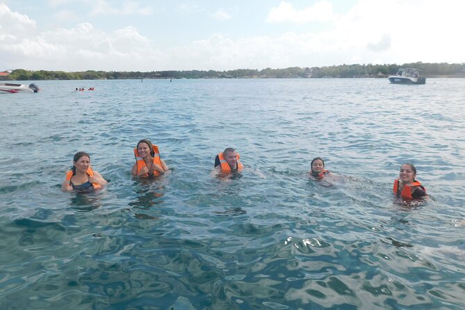Family Day Trip - Private Boat Charter To The Rosario Islands - Stop 1: Islas de Rosario, beach clubs and a real swim block