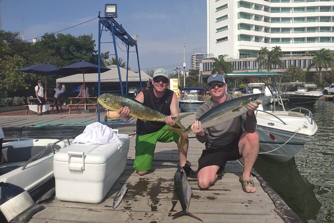 Fishing Tour in Cartagena - On the Boat: Crew Roles, Fishing Poles, and Real Expectations