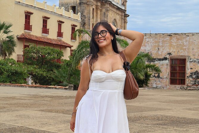 Flavors and portraits: gastronomic tour with professional photos - Stop 2: Portal de Los Dulces, sweets that make Cartagena taste real
