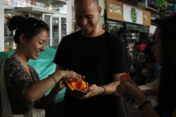 Food tour in Cali with exotic fruits, breads and drinks - Spanish practice that fits the tasting, not a classroom