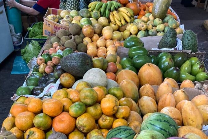 Food tour in Cali with exotic fruits, breads and drinks - Price and logistics: value at $19.22, small group pace
