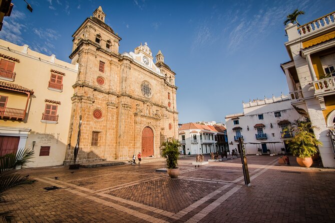 Fortress, Old Town and Shopping in Cartagena (Only for Cruisers ) - Plaza de San Pedro Claver: Human Rights Comes to the Main Square