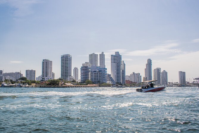 Four Islands Experience Isla Baru - Playa Tranquila lunch time, plus the long 2-hour break