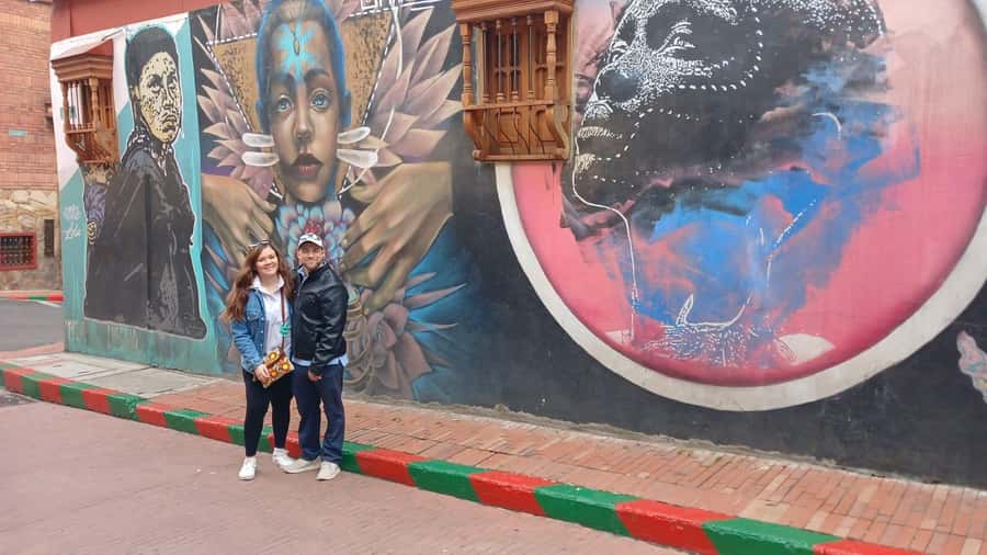Free Walking Tour Bogotá: Arte, Historia y Café - La Concordia Market Square and the tastings that actually teach you
