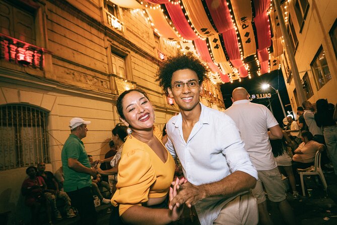 Friday Night Street Salsa and Bar Crawl in Cali, Colombia - Dress Code and Money Moves That Save Your Night