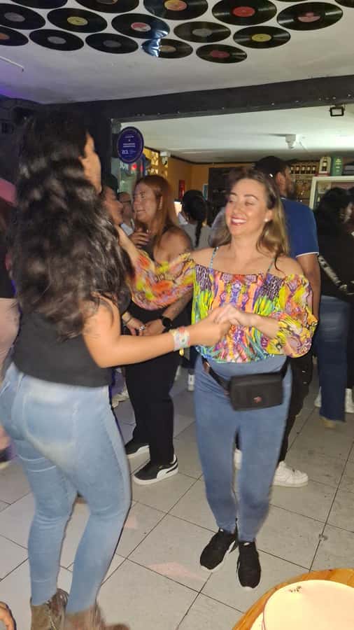 Friday Salsa Pub Crawl in Cali - Starting in San Antonio, the Cali neighborhood that sets the tone