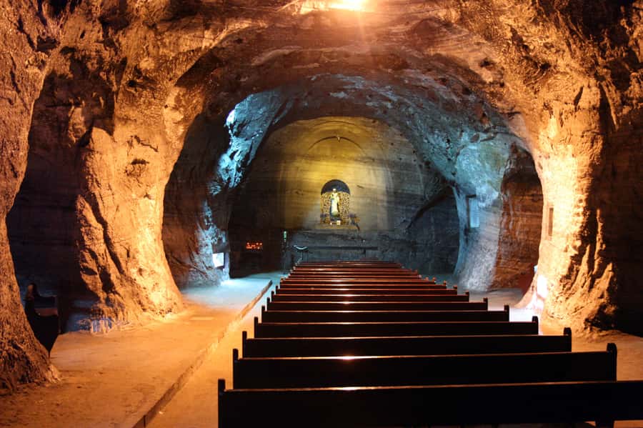 From Bogotá: Jaime Duque Park and Salt Cathedral with Lunch - Guides and pacing: why the day feels cared for