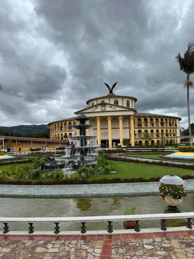From Bogota: Jaime Duque Park and zoo with ticket included - Drive out of Bogotá: pickup, scenic breaks, and staying on schedule