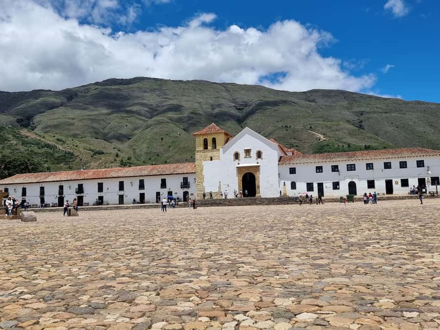 From Bogotá: Private Tour to Villa de Leyva - Leaving Bogotá: the drive that actually matters
