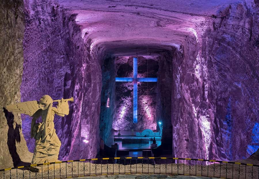 From bogota: Salt Cathedral tour a Cultural Heritage Tour - Entering the Salt Cathedral: the quiet shock of walking underground