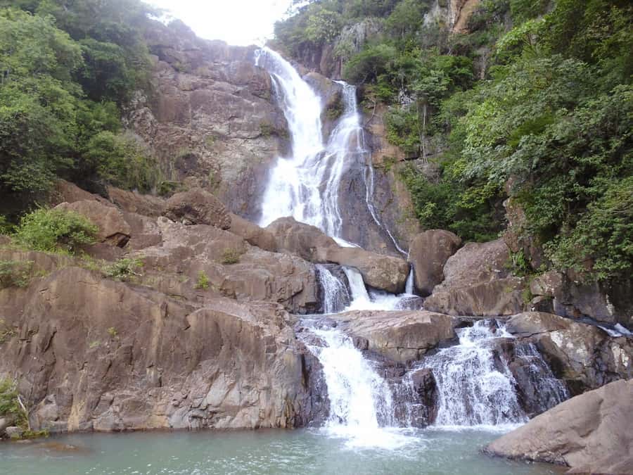 From Bogotá: Tour to the Waterfall of La Chorrera - El Chiflon: Going Under the Mantle and Watching a Rainbow Form