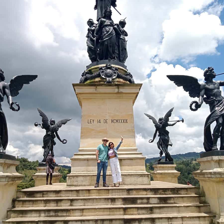 From Bogota: Villa de Leyva Day Magic Town Tour - Puente de Boyacá and the independence story you can stand on