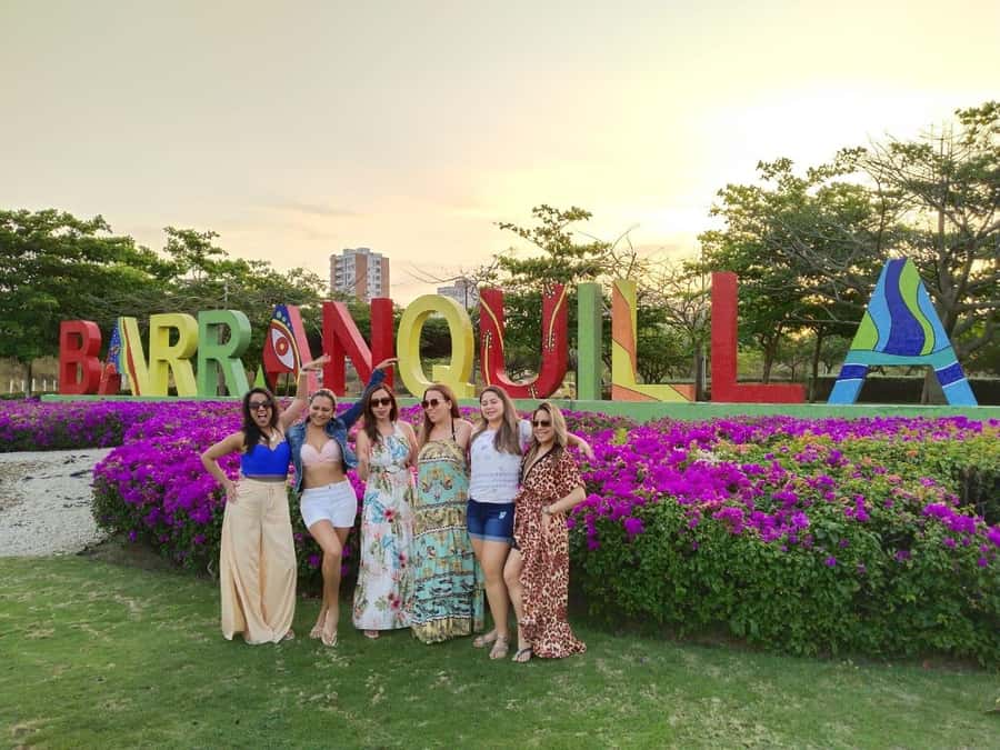 From Cartagena: Barranquilla & Santa Marta Guided City Tour - A 15-hour Cartagena to Barranquilla and Santa Marta day trip