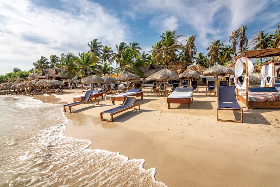 From Cartagena: Palmarito Beach With Buffet Lunch And Pool - Key things to know before you go