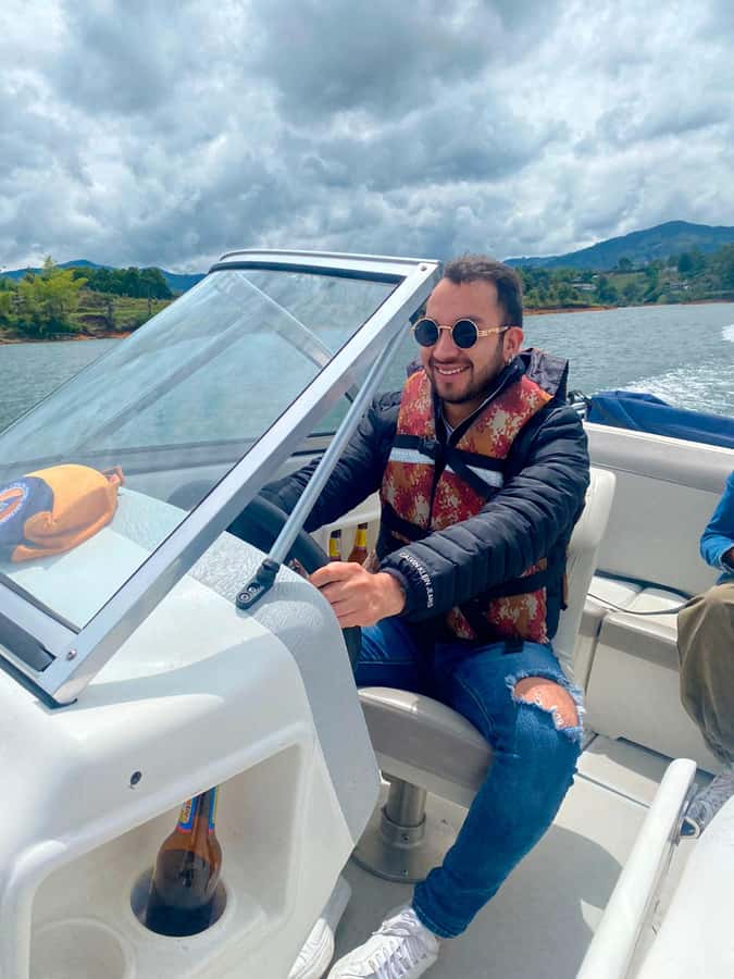 From Guatape: Pablo Escobar Mansion, Paintball & Boat Ride - Who should book this tour, and who should skip it