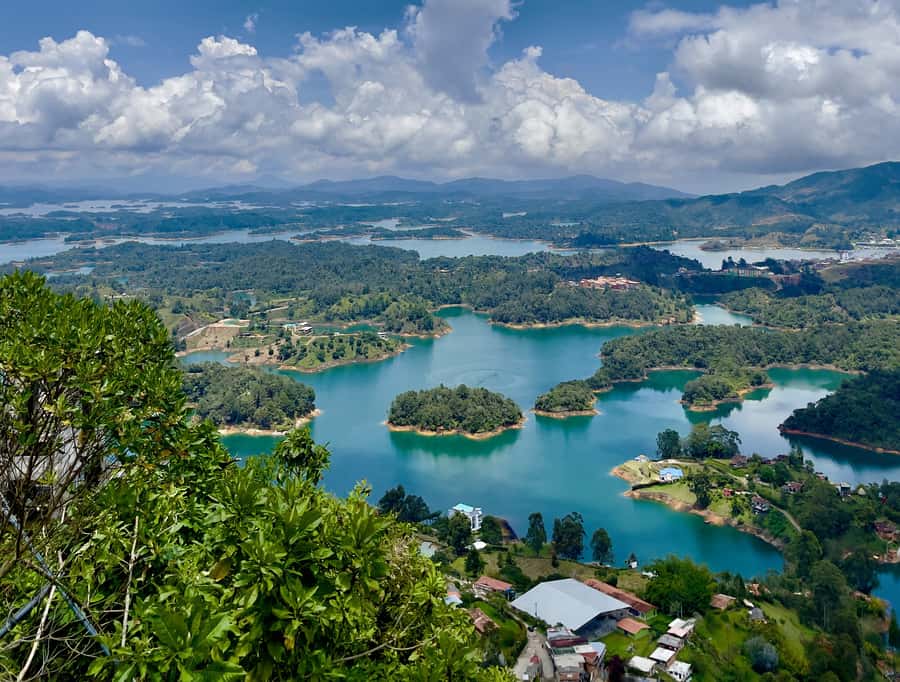 From Medellin: Guatapé Day Trip with El Peñol Rock and Lunch - Key Highlights to Expect