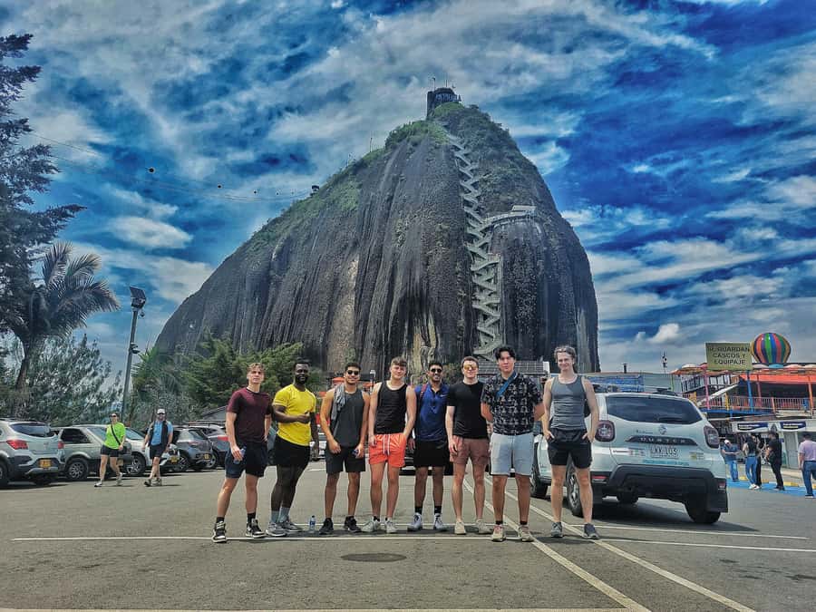 From Medellin: Guatape El Peñol with boat + gastronomic tour - From El Poblado to Guatapé, the drive is part of the experience