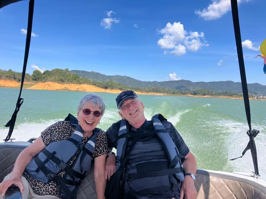 From Medellín: Guatape Private Tour, El Peñol, Boat Ride - Private transport and the $107 price: what you’re really paying for