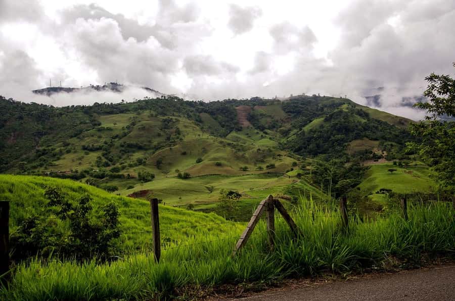From Medellín: Jardín Private 2-Day Tour with Activities - Day Two to Cueva del Esplendor: Jeep Ride, Quitasol, and the Waterfall Cave