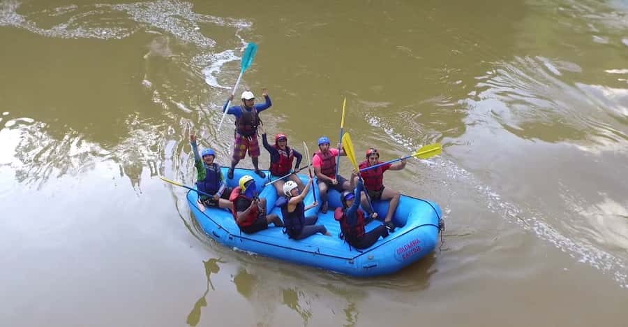 From Medellín: Paragliding and Rafting Combo Tour - From Medellín to the mountains, a full-day adrenaline plan