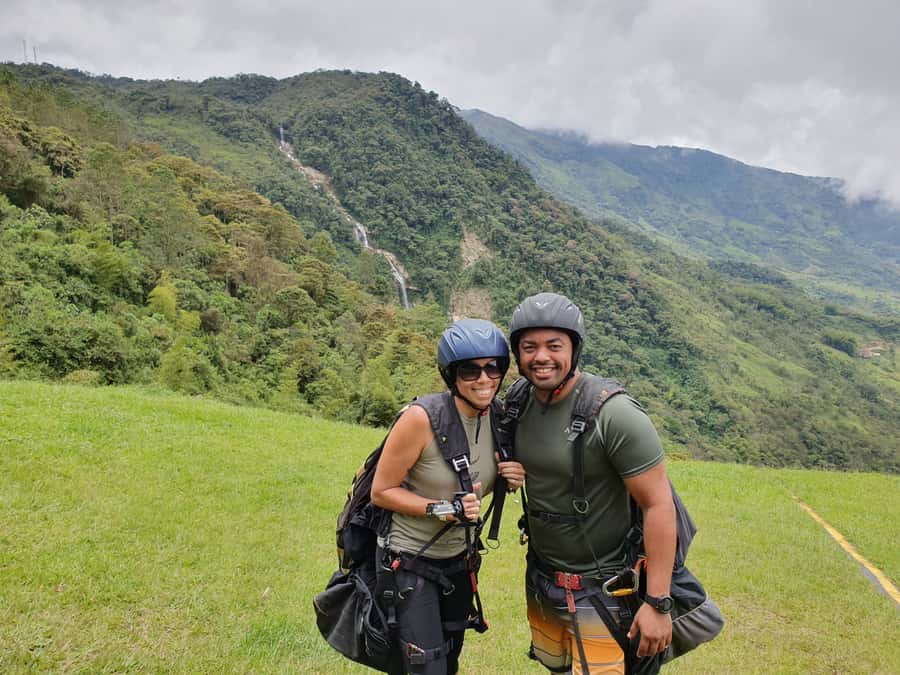 From Medellín: Paragliding and Rafting Combo Tour - Guides and local team, including the friendly faces you might meet