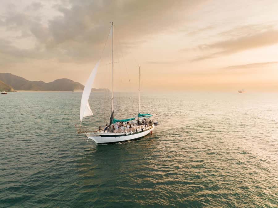 From Santa Marta: Sunset Sailboat Tour with 2 Beverages - Sunset Sailing Out of Santa Marta, Wind Permitting