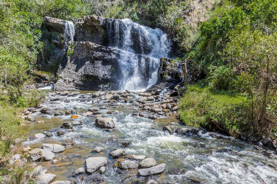From Villa de Leyva: La Periquera Hiking Tour - Down to the Cebada Riverbed: Three Waterfalls, One Signature Moment