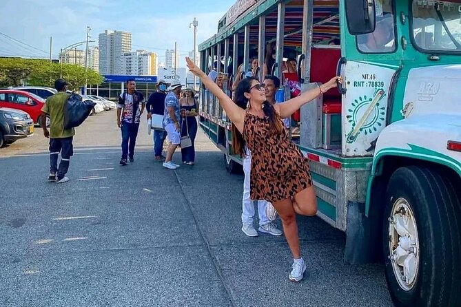 Full BILINGUAL CITYTOUR, Castle Entrance and Monuments - Centro Histórico walking time: where the facts connect to the streets