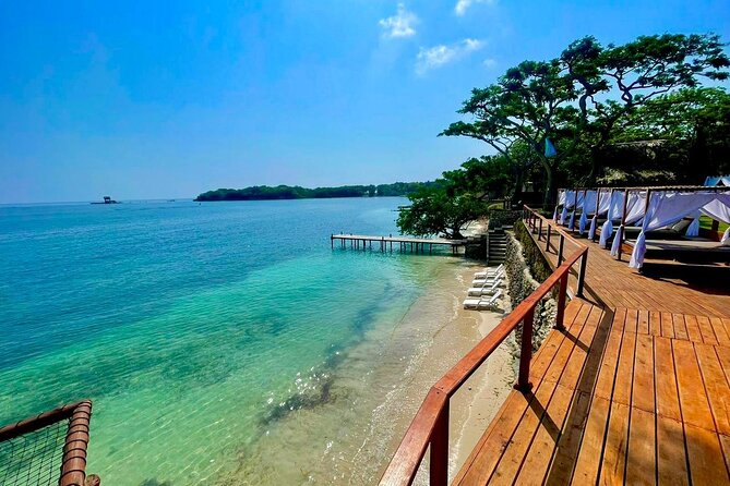 Full Day Experience Islas del Rosario at IBBIZA Beach Club - Lunch from 11:30 to 2: four choices and the sides that matter