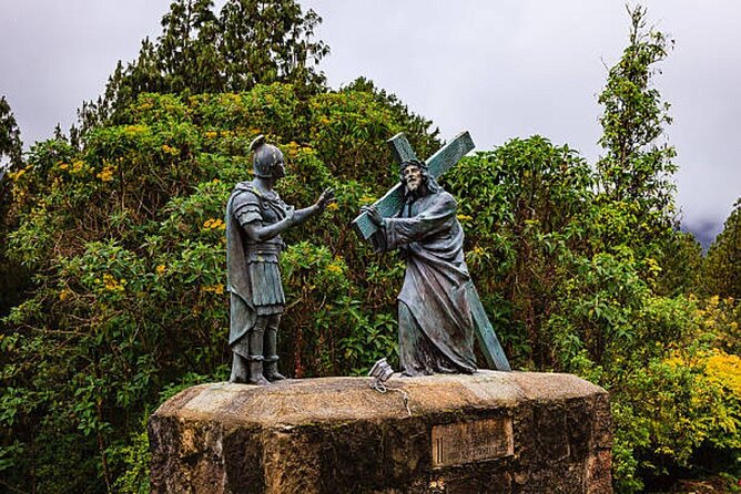 Full Day in Private Bogotá: Monserrate, Candelaria and Museums - Monserrate and the Funicular Ride: Best Views for First-Time Bogotá