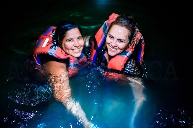 Full-Day Tour Baru - National Aviary and Playa Blanca + Bioluminescent Plankton - Key points before you go
