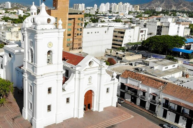 Full Day Tour from Cartagena through Barranquilla and Santa Marta - The Best Ticket-Free Break: Museo del Oro Tayrona, Casa de la Aduana