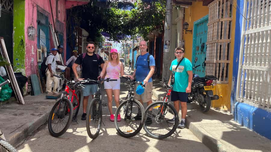 FUN BIKE RIDE WITH LUNCH AT ANTHONY BOURDAIN FAVORITE SPOT - Cartagena by mountain bike, with Giovanni guiding the routes