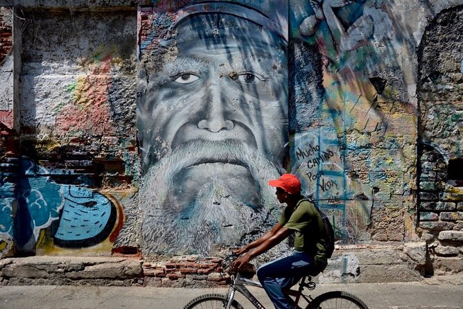 Gabriel García Márquez Literature Tour in Cartagena De Indias and snacks. - Stop at the Sanctuary of Saint Peter Claver: why this first stop matters