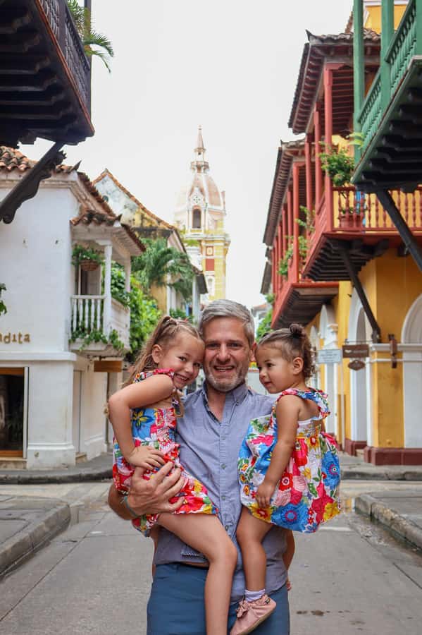 Gastronomic tour and professional photos in the old city - Getsemani: Coffee Tasting Plus That Later-Night Energy