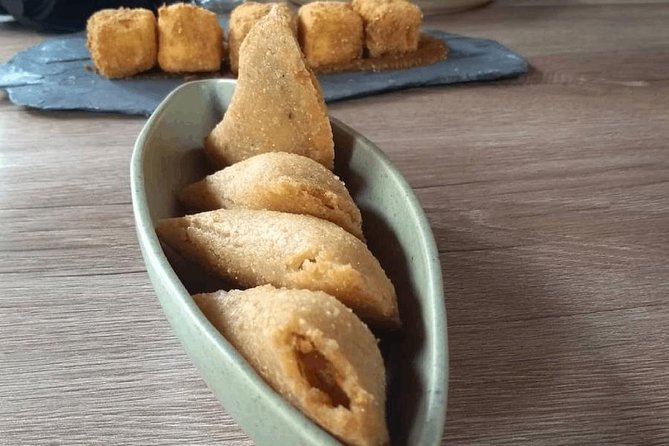 Gastronomy of Colombia Private Tour (6 Hrs.) - La Perseverancia: quick tamal and ajiaco energy