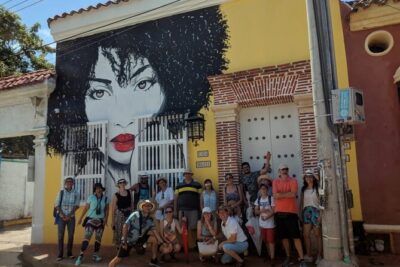 Getsemani neighborhood in group: art and culture with Audio System