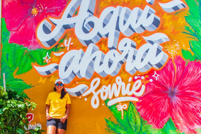 Getsemani Neighborhood Photo Walking Tour - Parque centenario: your photo warm-up and final frame