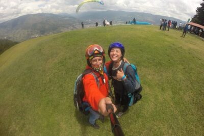 Go Paragliding in Medellín with private transporter service